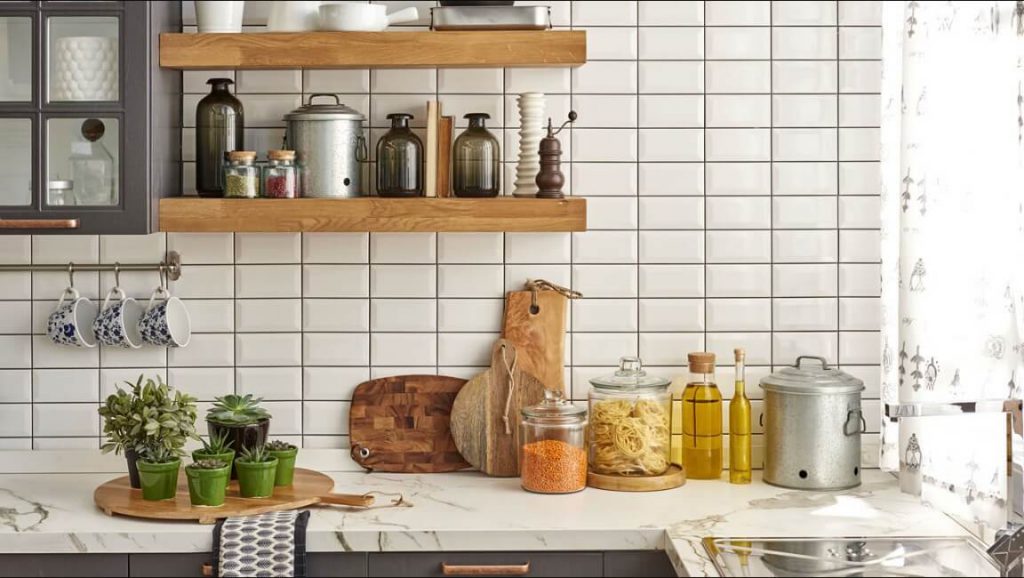 مرتب کردن کابینت آشپزخانه
